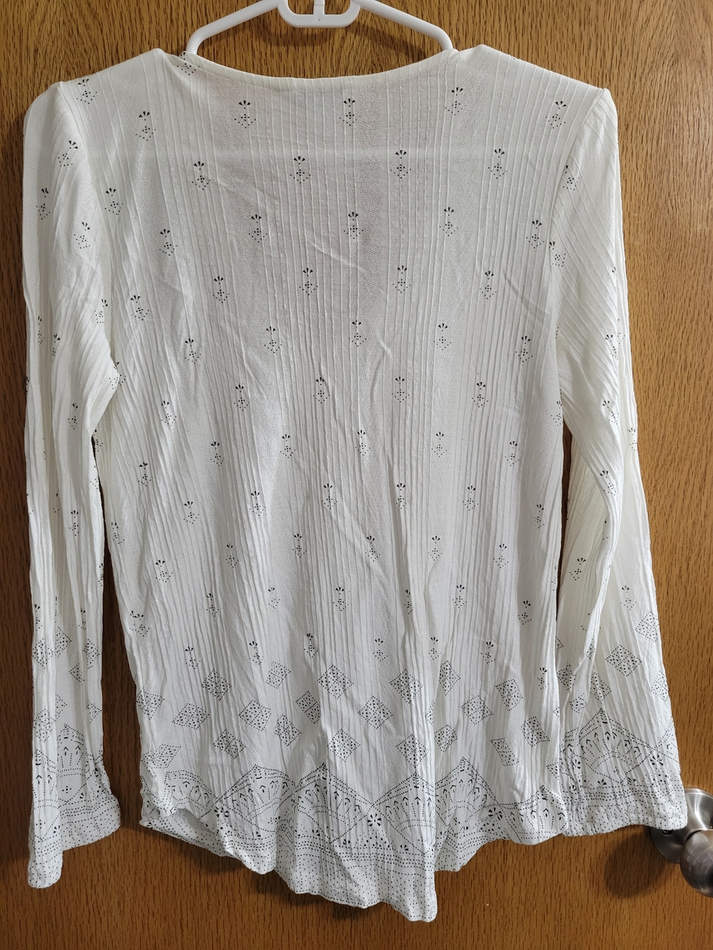 Lucky Brand White V‑Neck Embroidered Tunic with Tassels - Picture 2 of 5